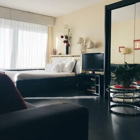 Suffren Parisian Flat Διαμέρισμα